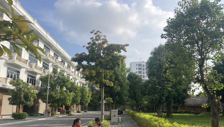 NHÀ PHỐ 4 TẦNG BÀN GIAO NGAY. TRUNG TÂM TP.THANH HÓA.  CĐT: 0966 343 969